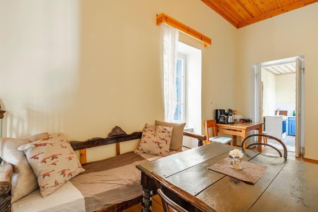 Traditional House At Koroni Near Beach Экстерьер фото